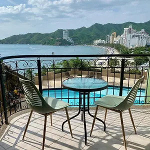 Espectacular Vista A La Playa El Rodadero , Santa Marta (Magdalena) Colombia